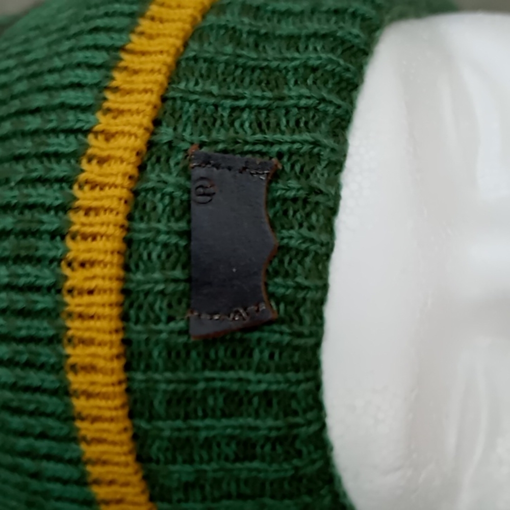 Levi's Reversible Beanie Hat Green NWT - Picture 5 of 10